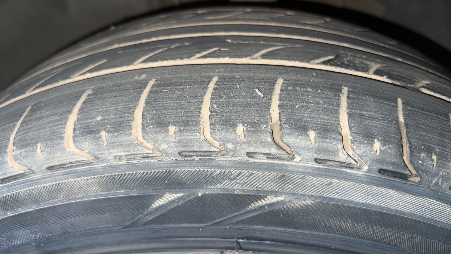 Used 2018 Tata Tiago Revotorq XT Diesel Manual tyres LEFT FRONT TYRE TREAD VIEW