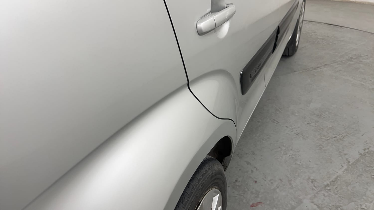 Used 2019 Maruti Suzuki Ignis Sigma 1.2 MT Petrol Manual dents MINOR SCRATCH