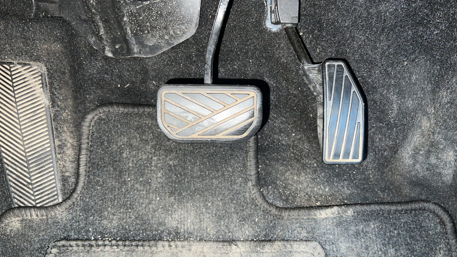 Used 2021 Maruti Suzuki Baleno Zeta Automatic Petrol Automatic interior PEDALS VIEW