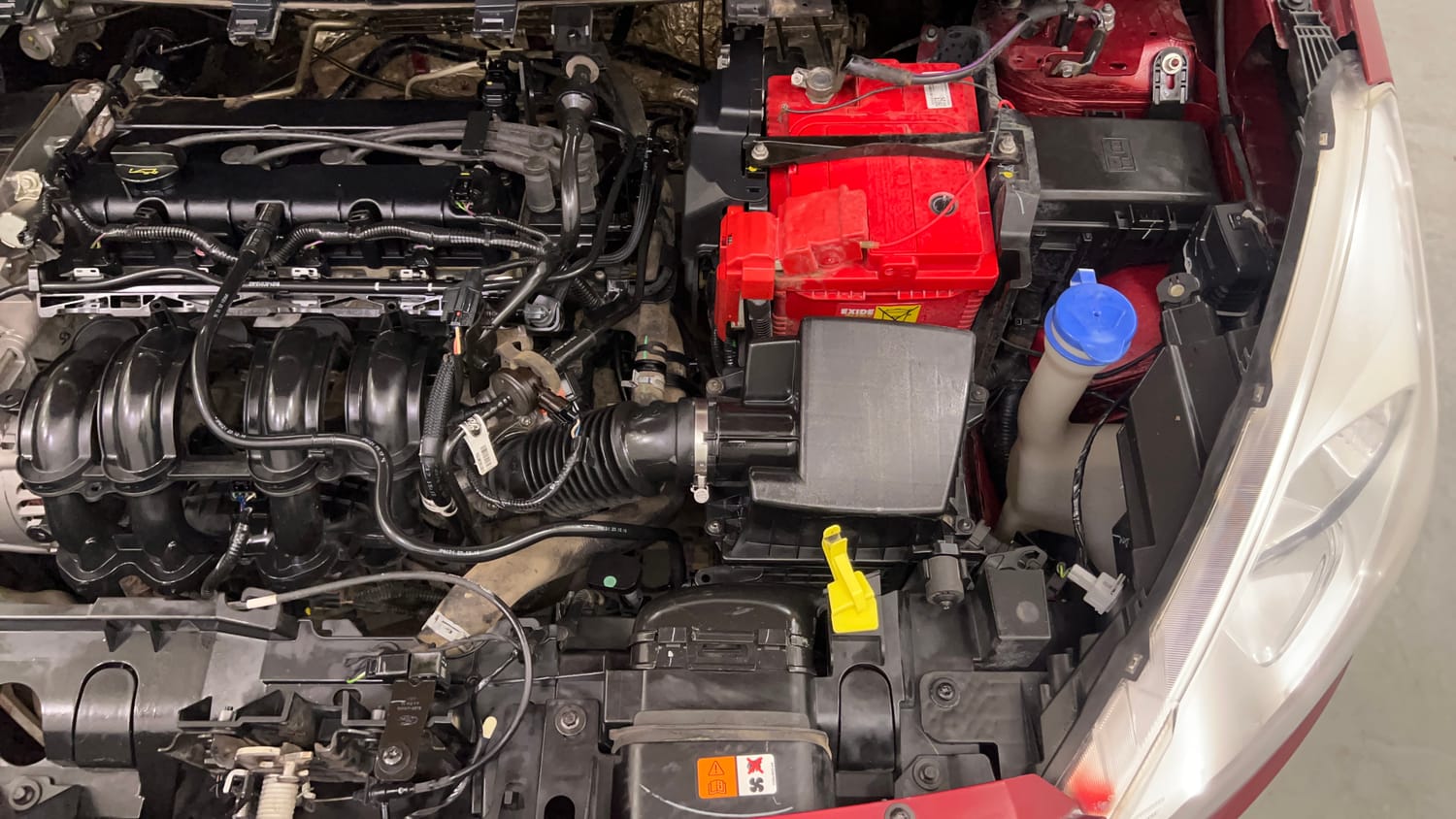 Used 2017 Ford Figo Aspire Titanium 1.2 Ti-VCT Petrol Manual engine ENGINE LEFT SIDE VIEW