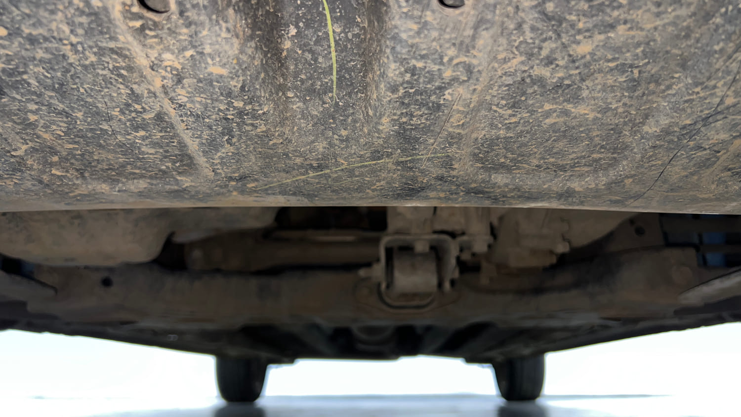 Used 2022 Hyundai Verna SX 1.5 MPi Petrol Manual extra FRONT LEFT UNDERBODY VIEW
