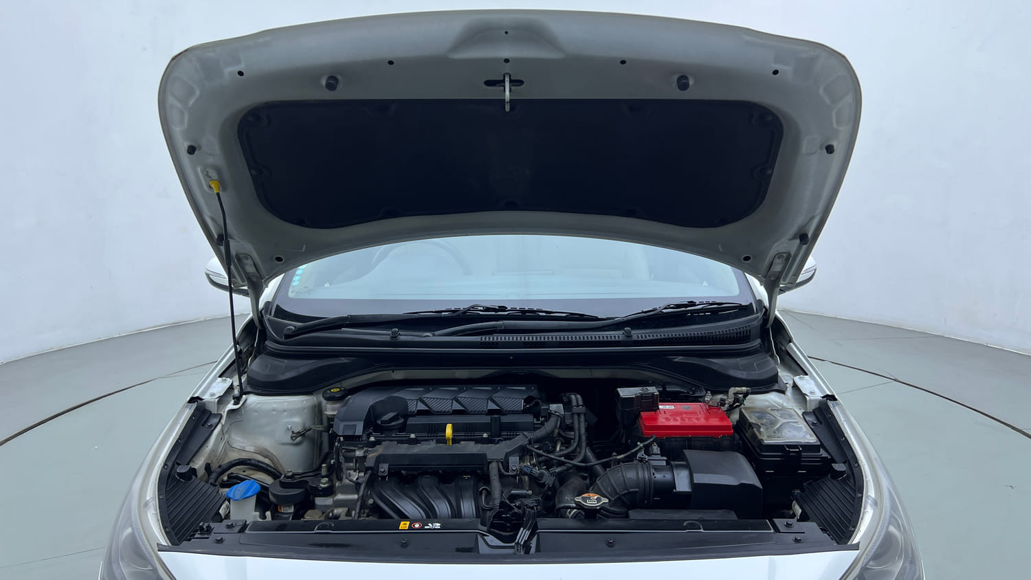 Used 2022 Hyundai Verna SX 1.5 MPi Petrol Manual engine ENGINE & BONNET OPEN FRONT VIEW