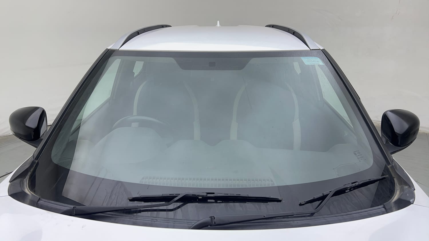 Used 2024 Nissan Magnite XL Petrol Manual exterior FRONT WINDSHIELD VIEW