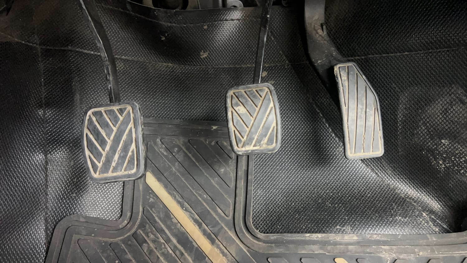 Used 2019 Maruti Suzuki Ignis Sigma 1.2 MT Petrol Manual interior PEDALS VIEW