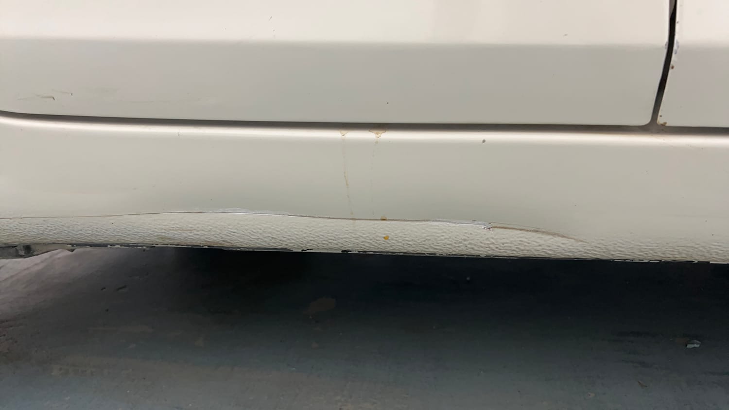 Used 2017 Maruti Suzuki Swift VXI (O) Petrol Manual dents MINOR DENT