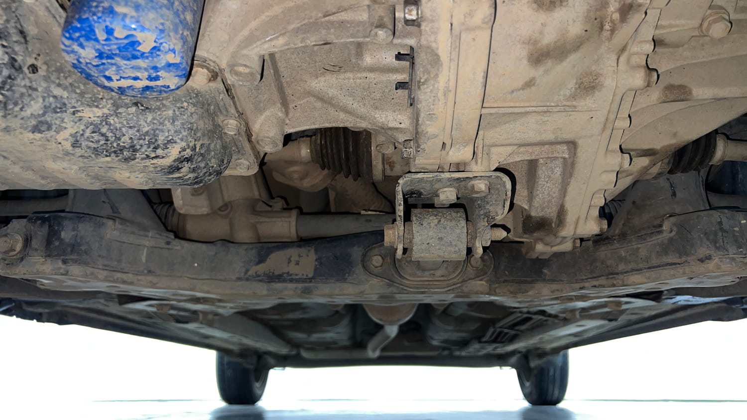Used 2022 Hyundai Grand i10 Nios Sportz 1.2 Kappa VTVT CNG Cng Manual extra FRONT LEFT UNDERBODY VIEW