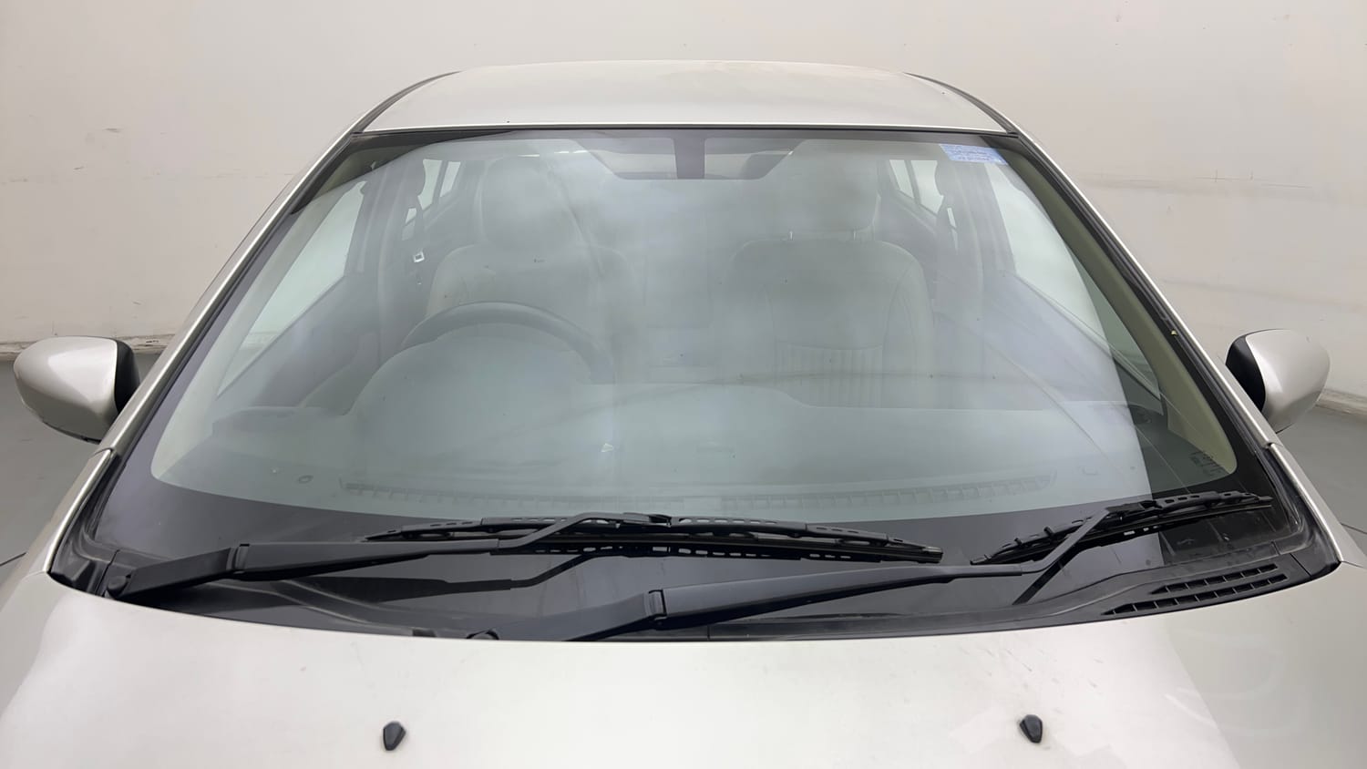 Used 2018 Maruti Suzuki Ciaz Sigma 1.4 MT Petrol Manual exterior FRONT WINDSHIELD VIEW
