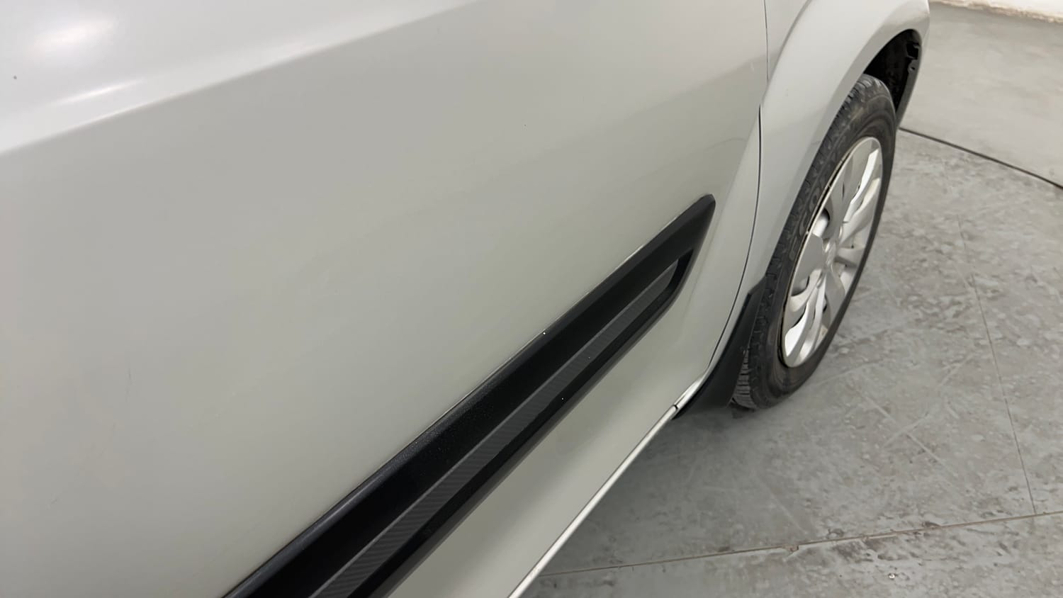 Used 2019 Maruti Suzuki Ignis Sigma 1.2 MT Petrol Manual dents MINOR SCRATCH
