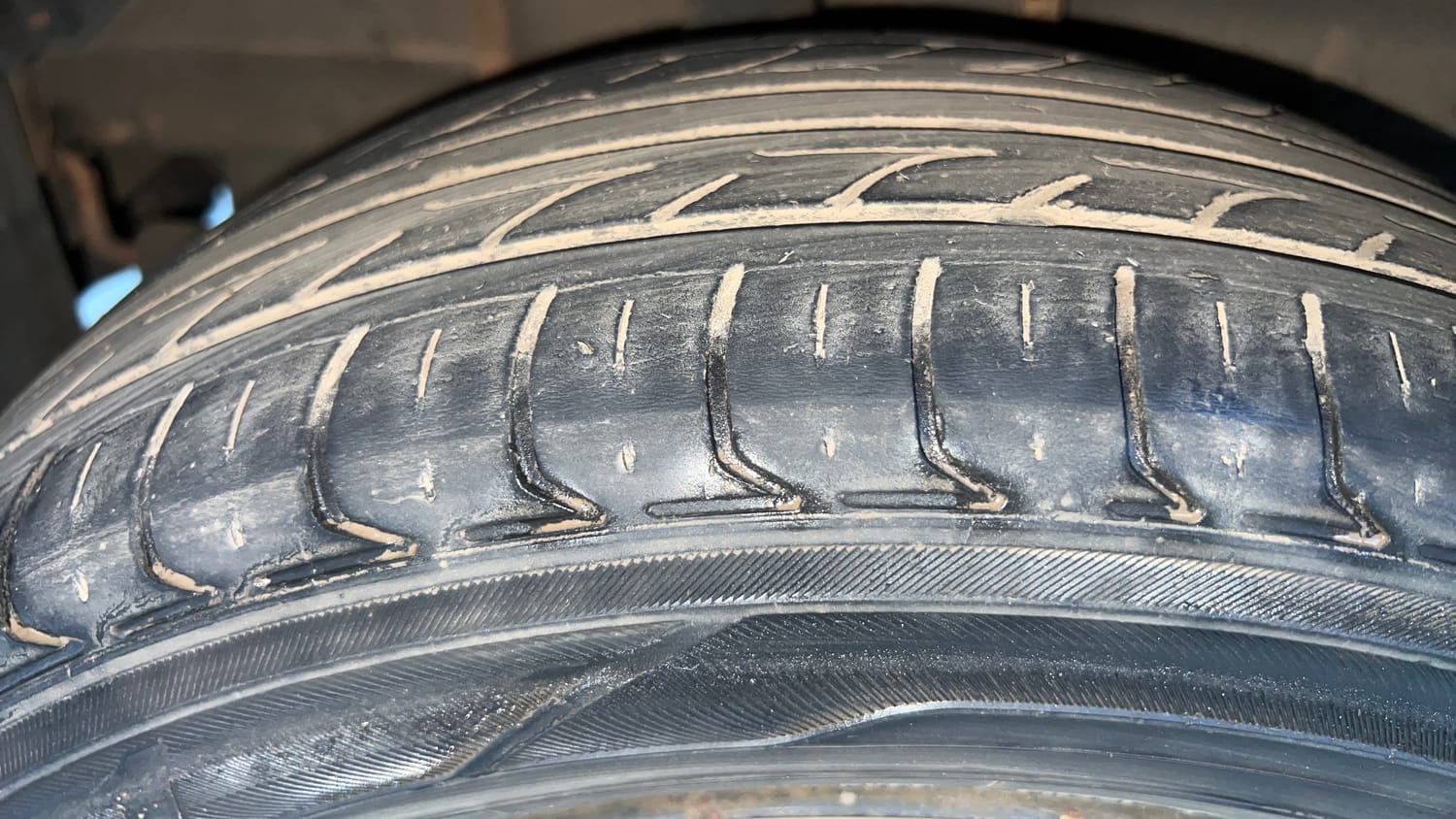 Used 2018 Tata Tiago Revotorq XT Diesel Manual tyres RIGHT REAR TYRE TREAD VIEW