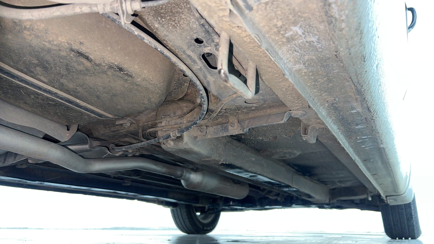 Used 2018 Maruti Suzuki Ciaz Sigma 1.4 MT Petrol Manual extra REAR RIGHT UNDERBODY VIEW