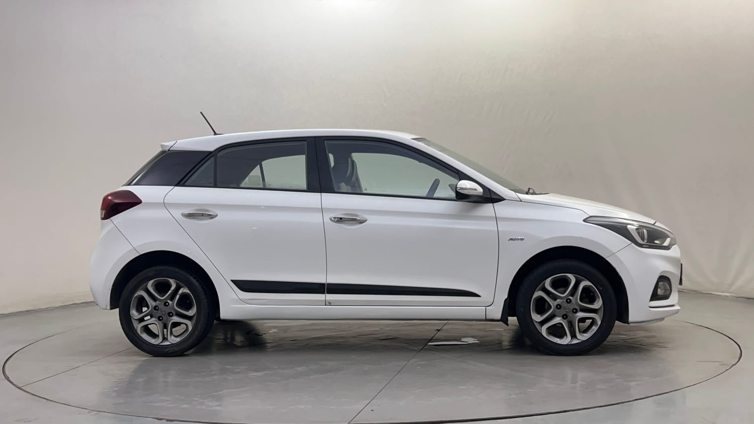 Used 2019 Hyundai Elite i20 Asta 1.2 AT Petrol Automatic exterior RIGHT SIDE VIEW