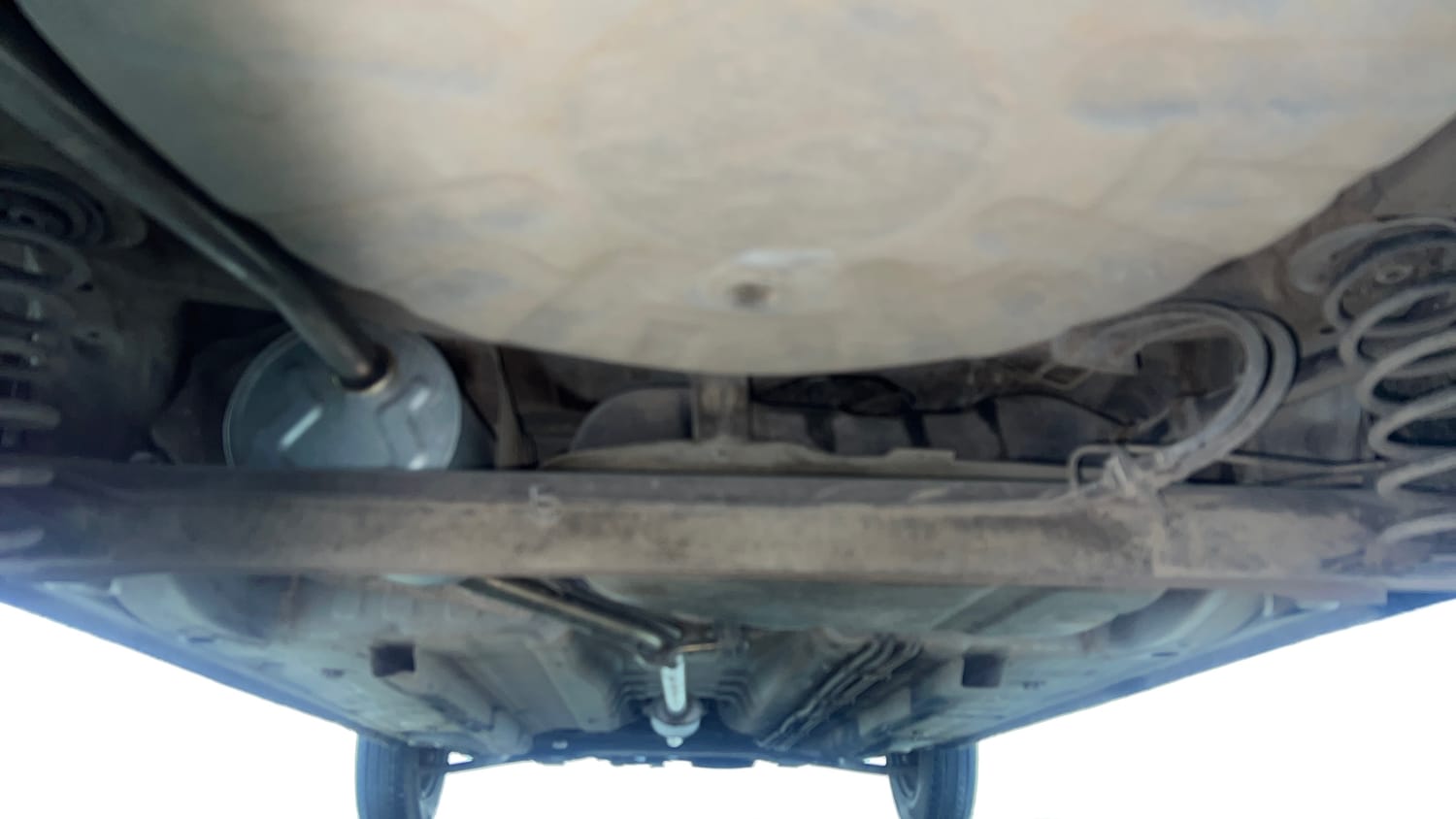 Used 2019 Renault Kwid RXL Petrol Manual extra REAR UNDERBODY VIEW (TAKEN FROM REAR)
