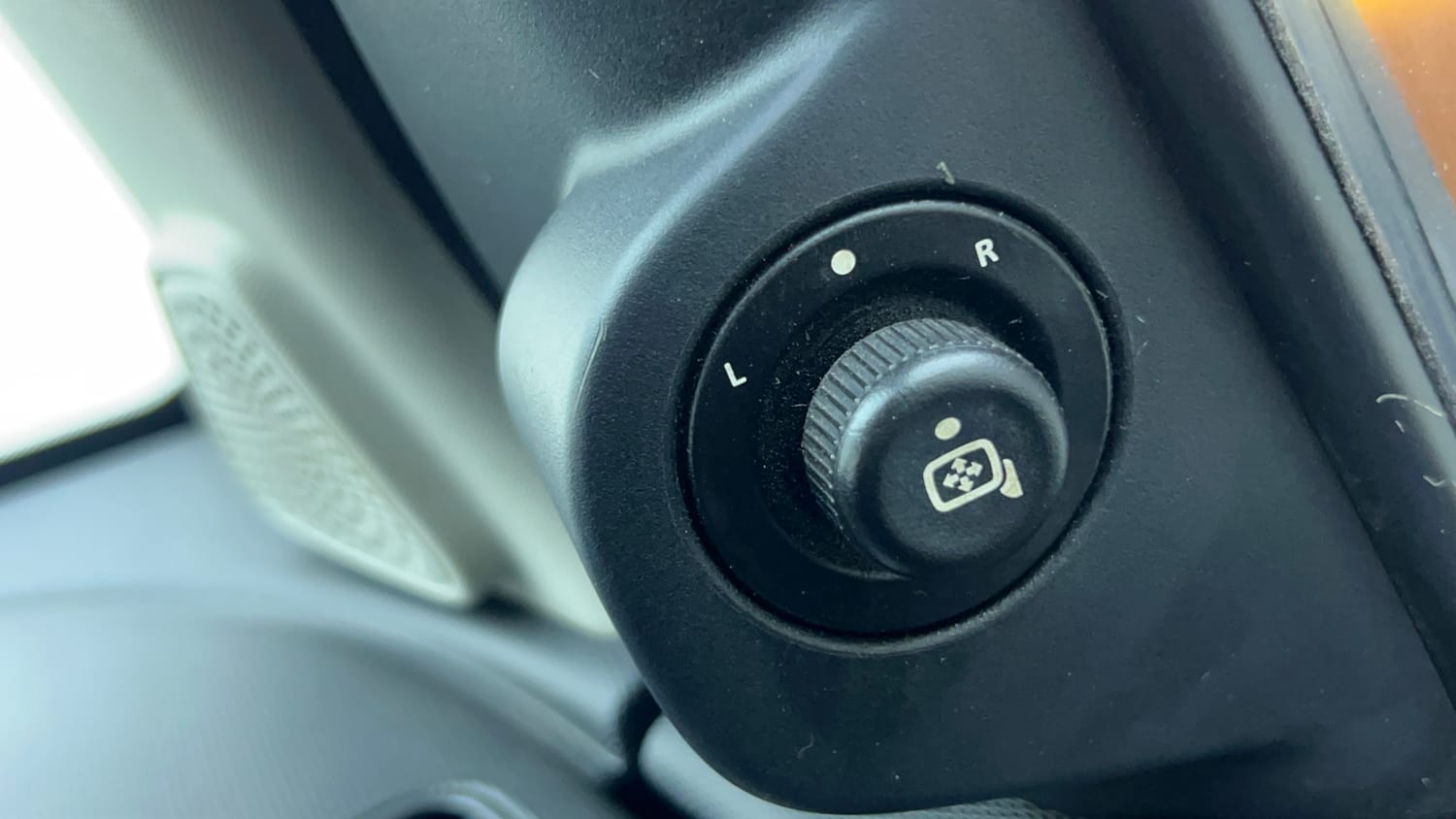 Used 2018 Tata Tiago Revotorq XT Diesel Manual top_features Adjustable ORVM