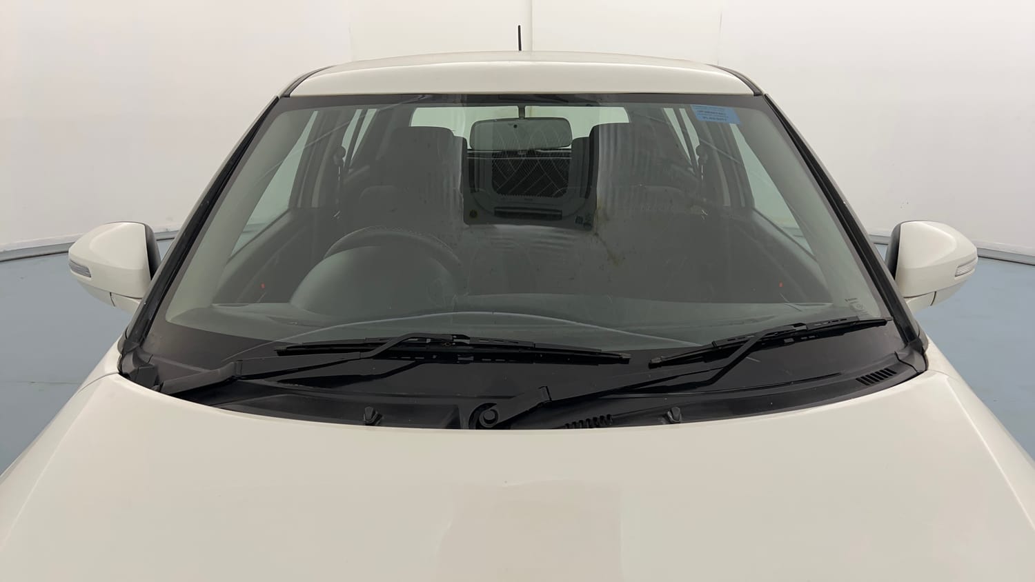Used 2017 Maruti Suzuki Swift VXI (O) Petrol Manual exterior FRONT WINDSHIELD VIEW