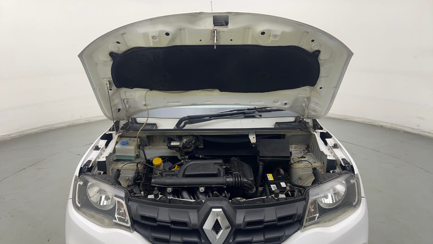 Used 2019 Renault Kwid RXL Petrol Manual engine ENGINE & BONNET OPEN FRONT VIEW