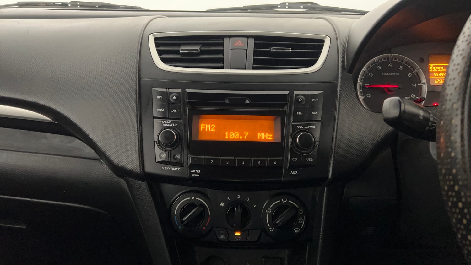 Used 2017 Maruti Suzuki Swift VXI (O) Petrol Manual interior MUSIC SYSTEM & AC CONTROL VIEW