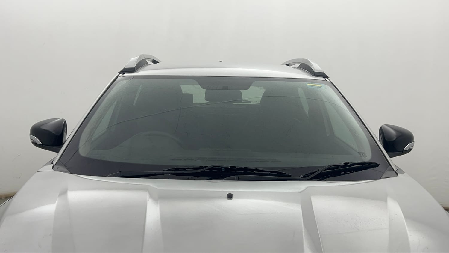 Used 2022 Renault Kiger RXZ AMT Petrol Automatic exterior FRONT WINDSHIELD VIEW