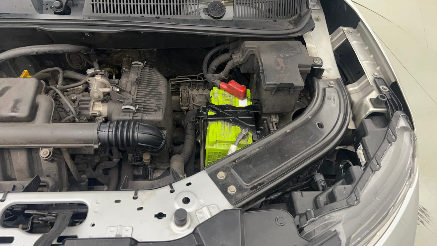 Used 2022 Renault Kiger RXZ AMT Petrol Automatic engine ENGINE RIGHT SIDE VIEW