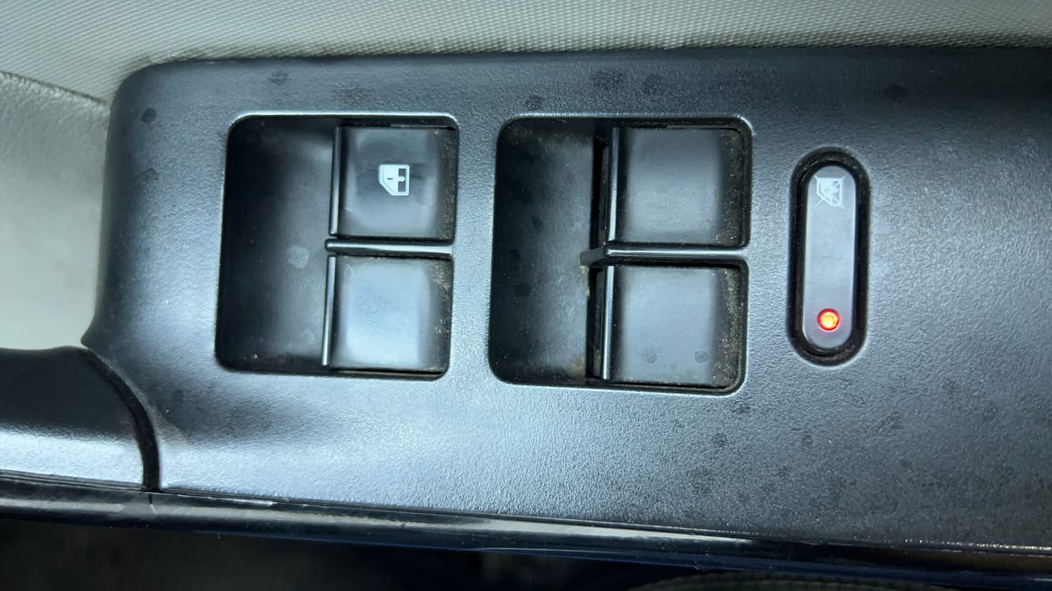 Used 2018 Tata Tiago Revotorq XT Diesel Manual top_features Power windows