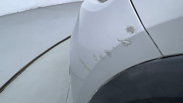 minor_scratch_0