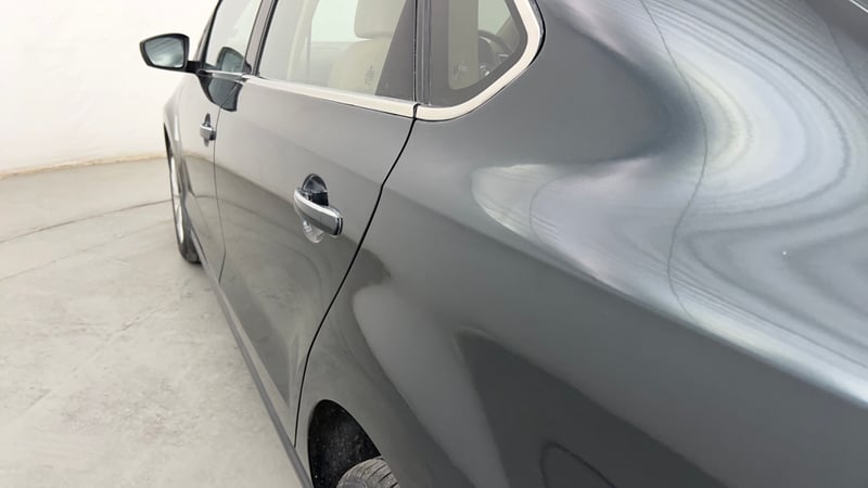 Used 2017 Volkswagen Vento Highline 1.6 (P) Petrol Manual dents MINOR SCRATCH