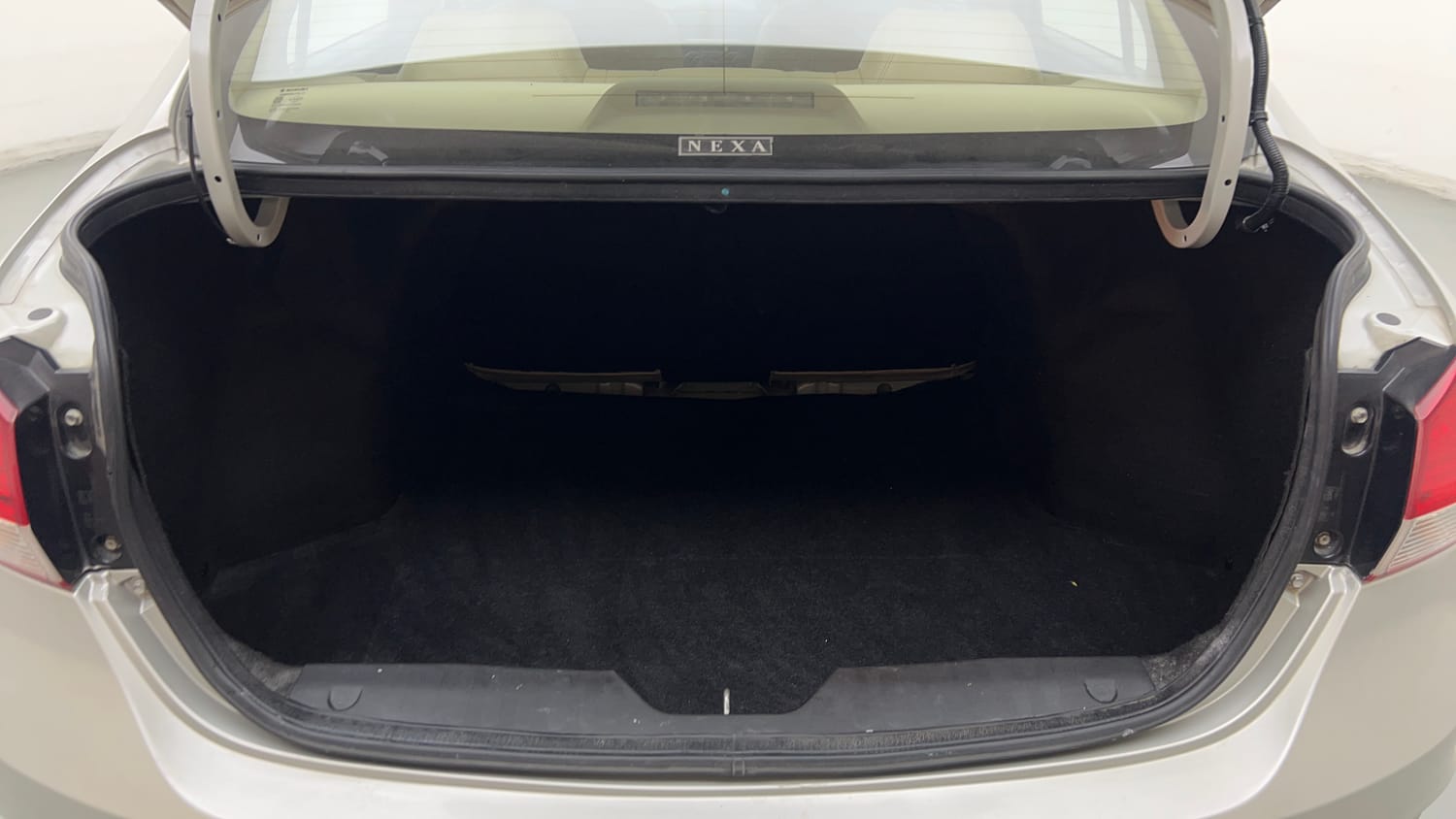 Used 2018 Maruti Suzuki Ciaz Sigma 1.4 MT Petrol Manual interior DICKY INSIDE VIEW