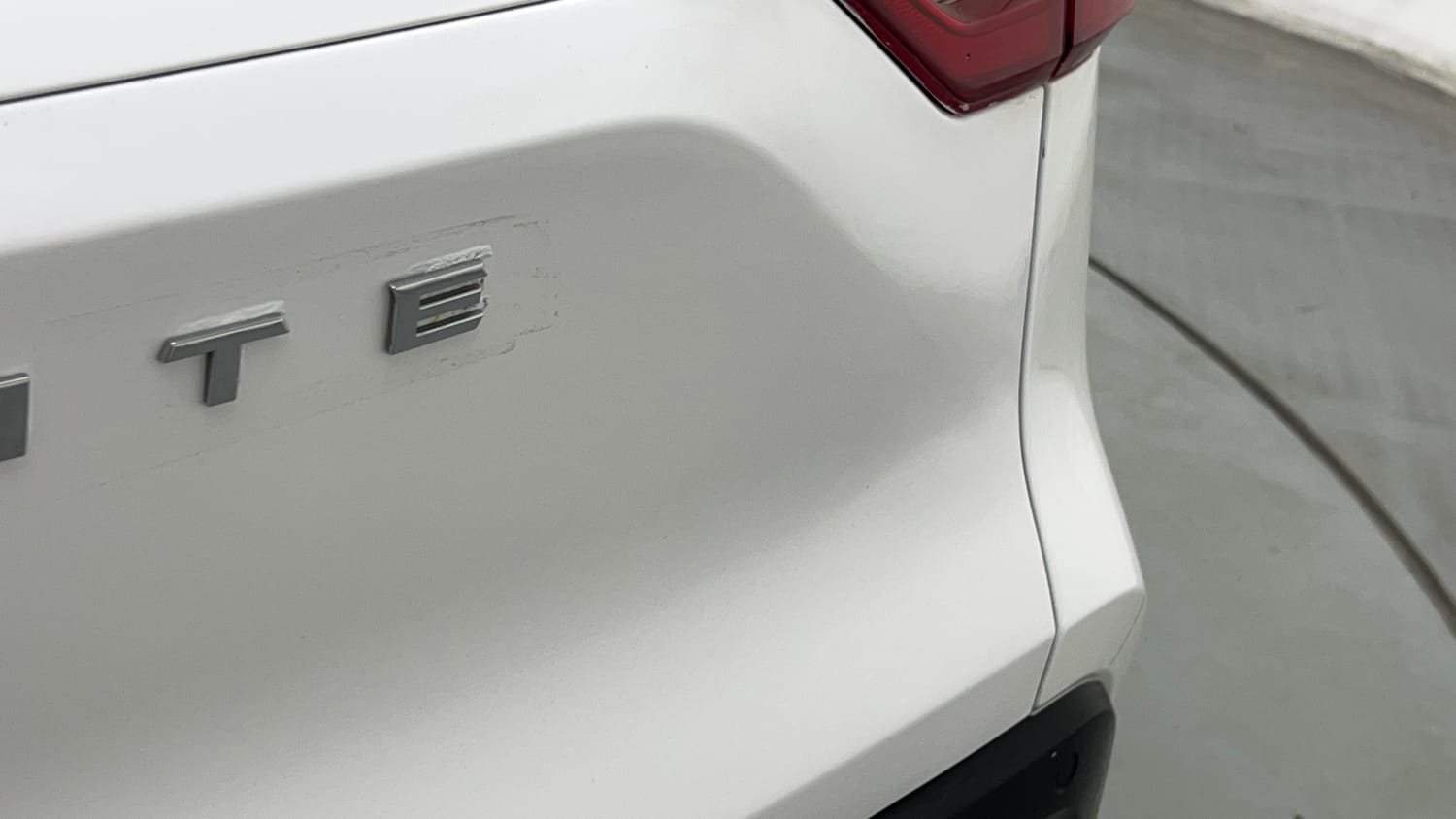 Used 2024 Nissan Magnite XL Petrol Manual dents MINOR DENT