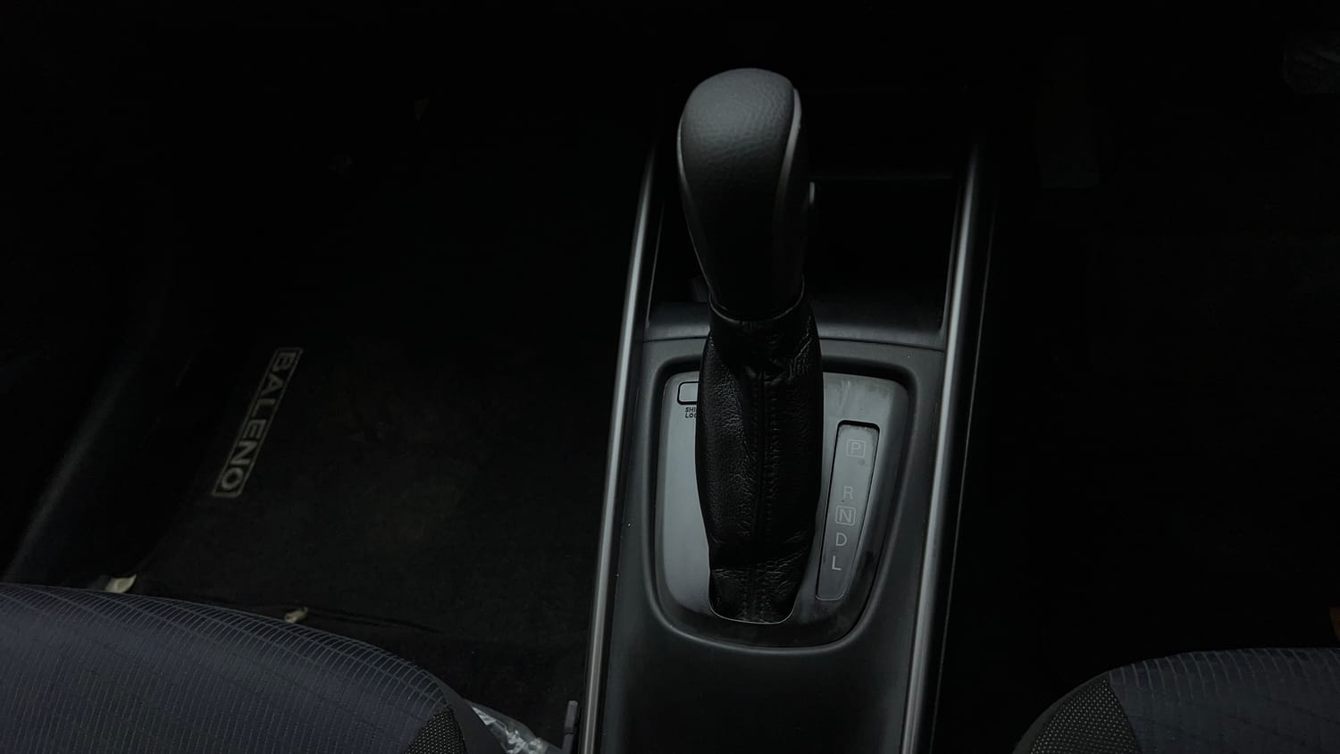Used 2021 Maruti Suzuki Baleno Zeta Automatic Petrol Automatic interior GEAR  KNOB VIEW