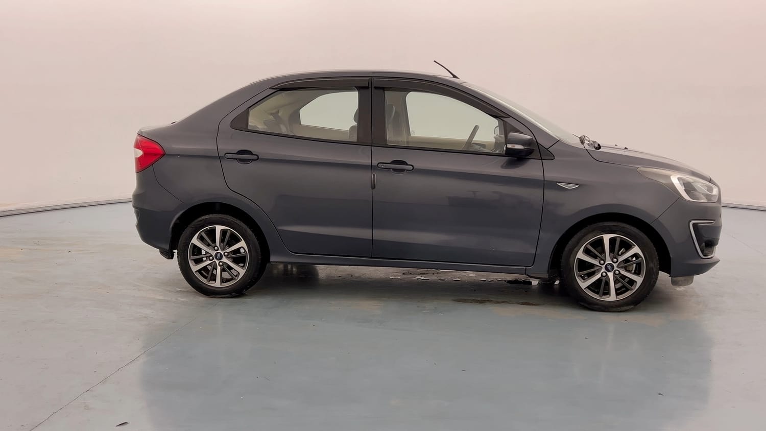 Used 2021 Ford Figo Aspire Titanium Plus 1.2 Ti-VCT Petrol Manual exterior RIGHT SIDE VIEW