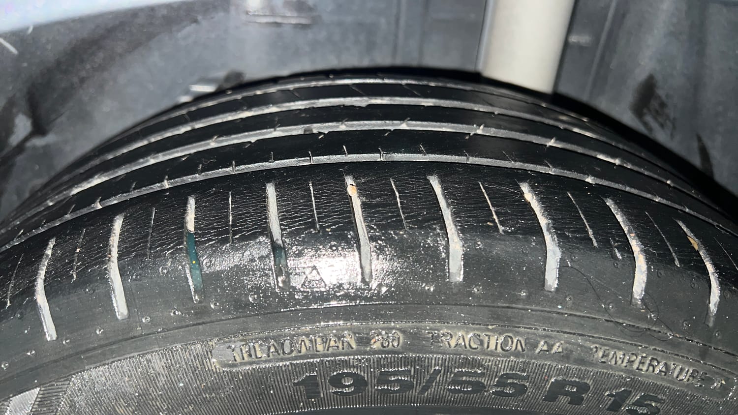 Used 2021 Ford Figo Aspire Titanium Plus 1.2 Ti-VCT Petrol Manual tyres LEFT REAR TYRE TREAD VIEW