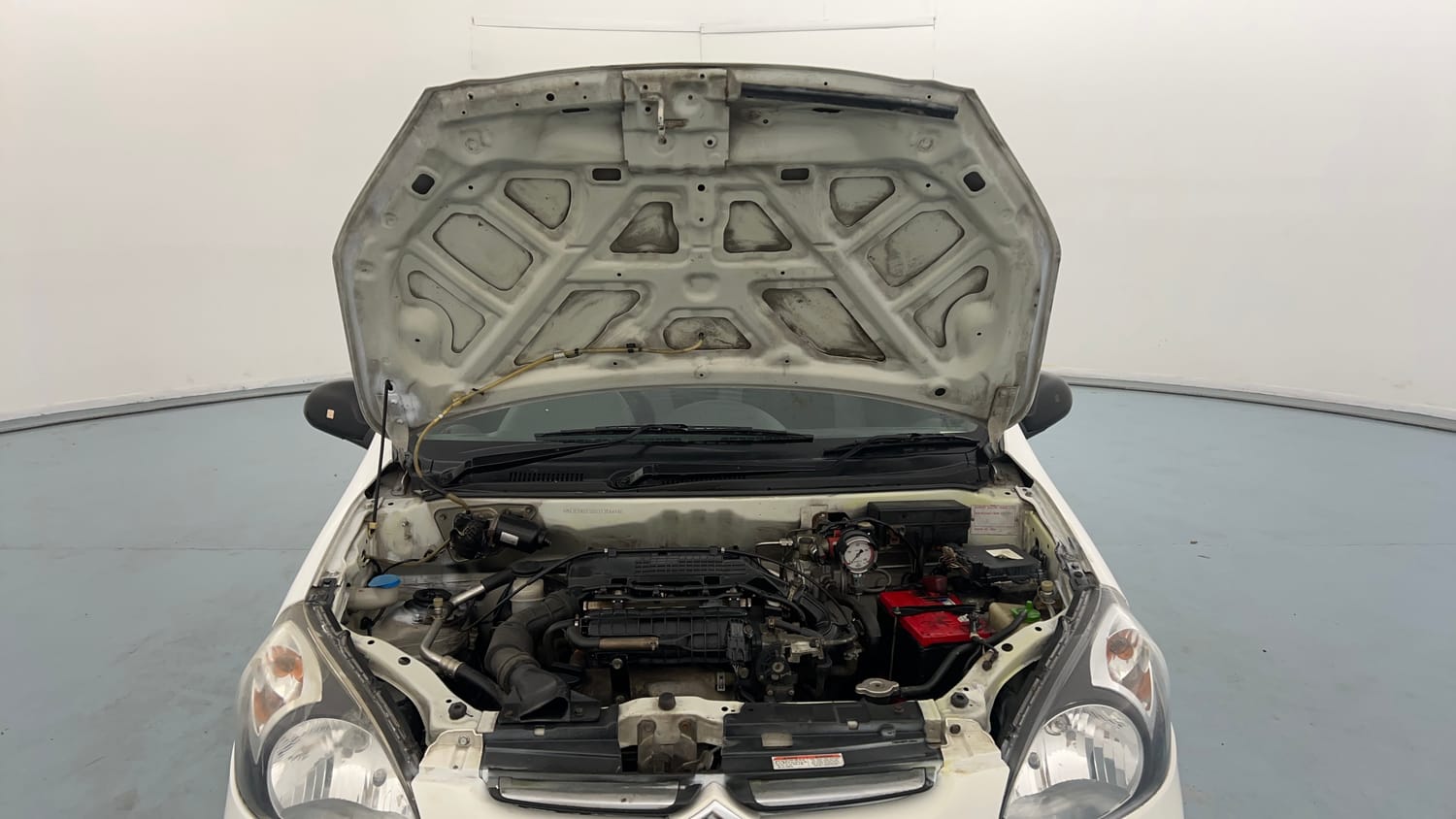 Used 2014 Maruti Suzuki Alto 800 Lxi CNG Cng Manual engine ENGINE & BONNET OPEN FRONT VIEW