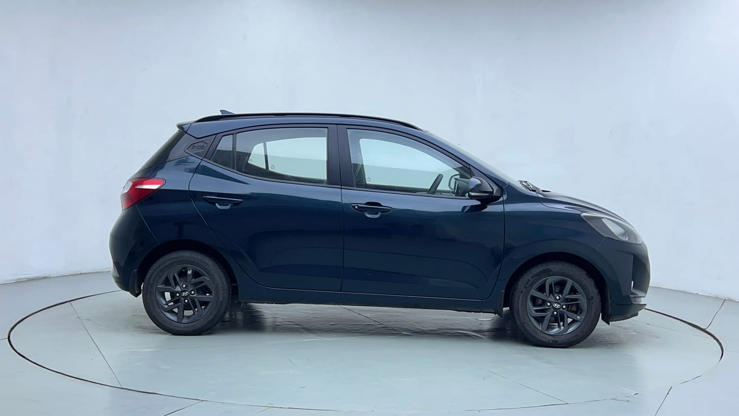 Used 2022 Hyundai Grand i10 Nios Sportz 1.2 Kappa VTVT CNG Cng Manual exterior RIGHT SIDE VIEW