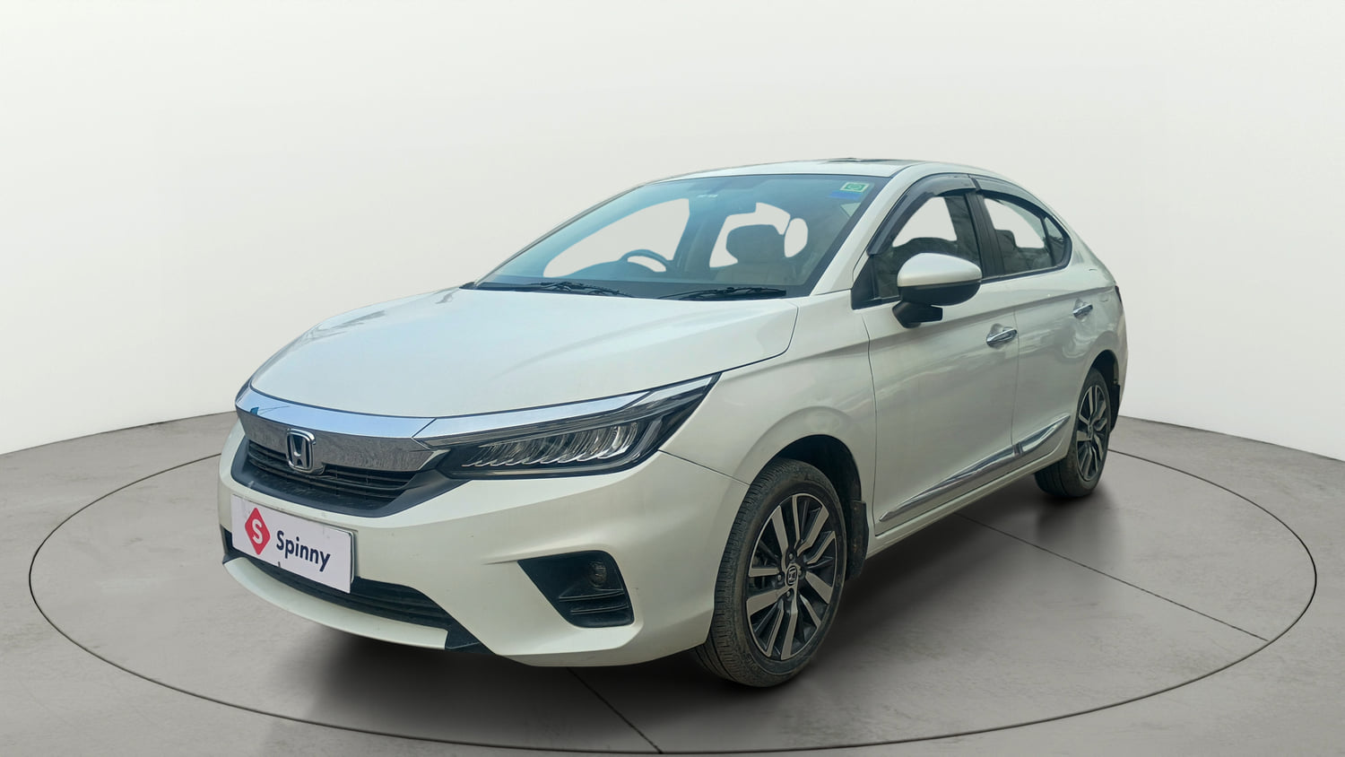 Used 2023 Honda City ZX Petrol Petrol Manual exterior LEFT FRONT CORNER VIEW
