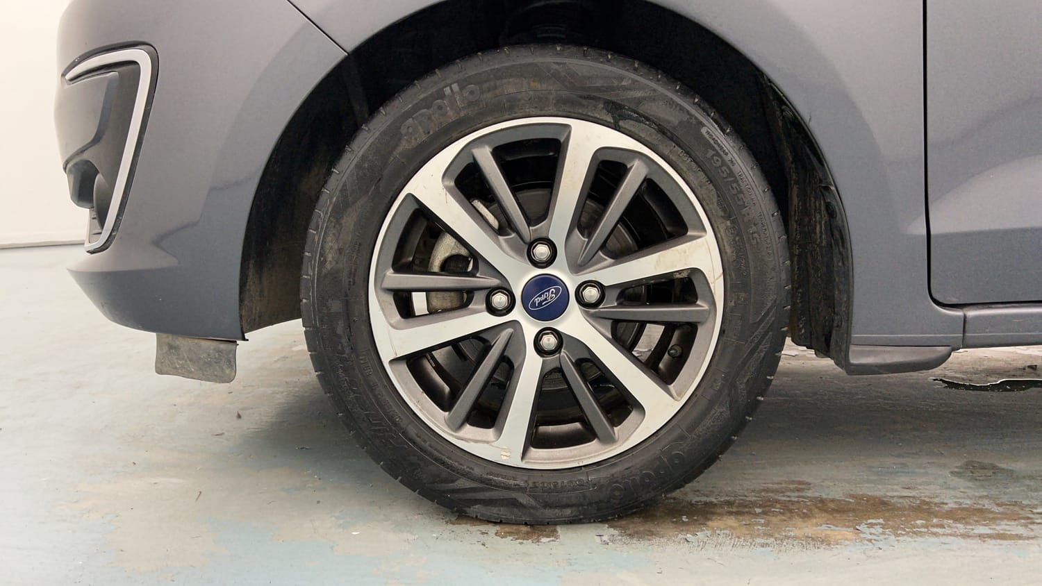 Used 2021 Ford Figo Aspire Titanium Plus 1.2 Ti-VCT Petrol Manual tyres LEFT FRONT TYRE RIM VIEW