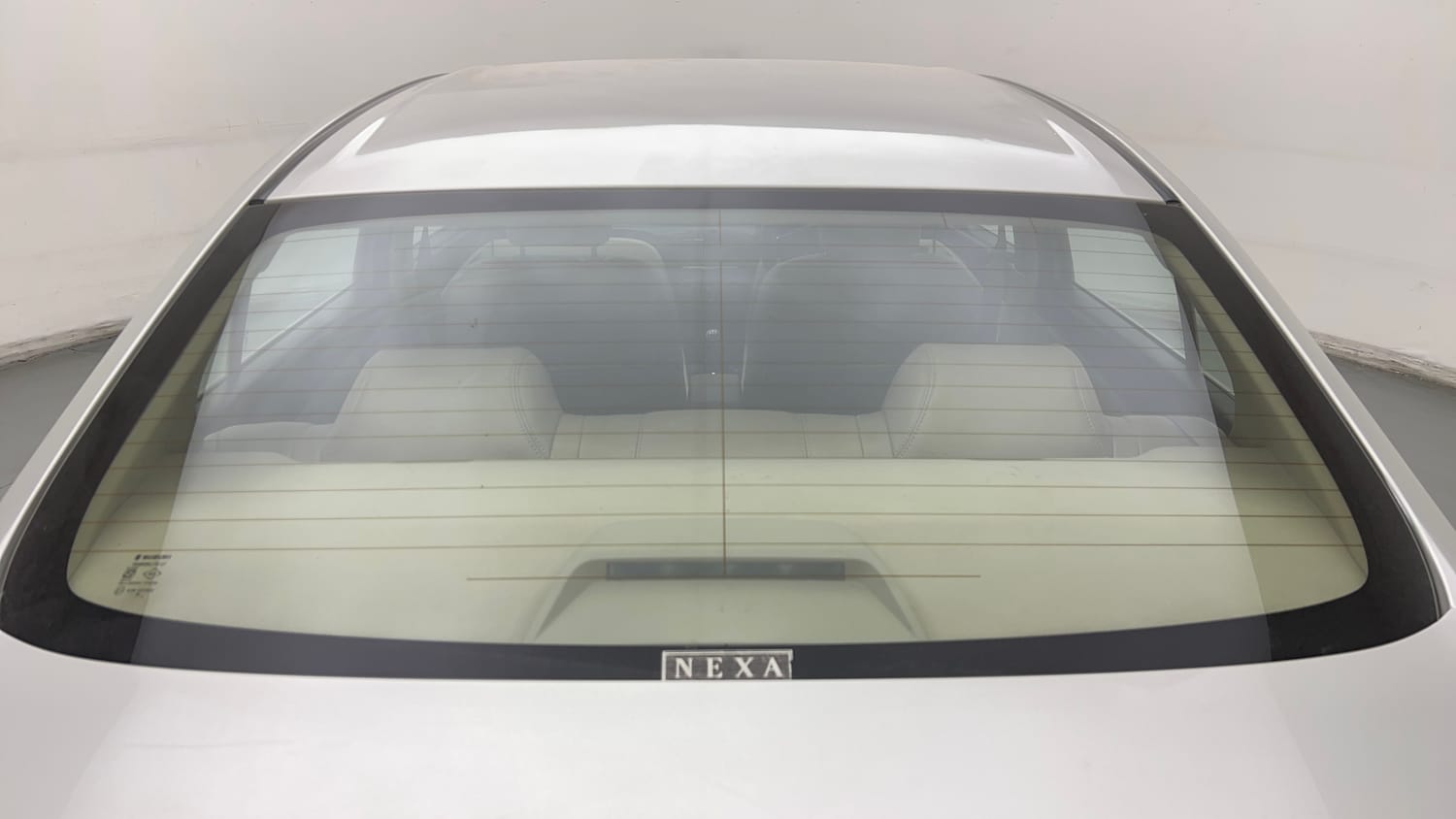 Used 2018 Maruti Suzuki Ciaz Sigma 1.4 MT Petrol Manual exterior BACK WINDSHIELD VIEW