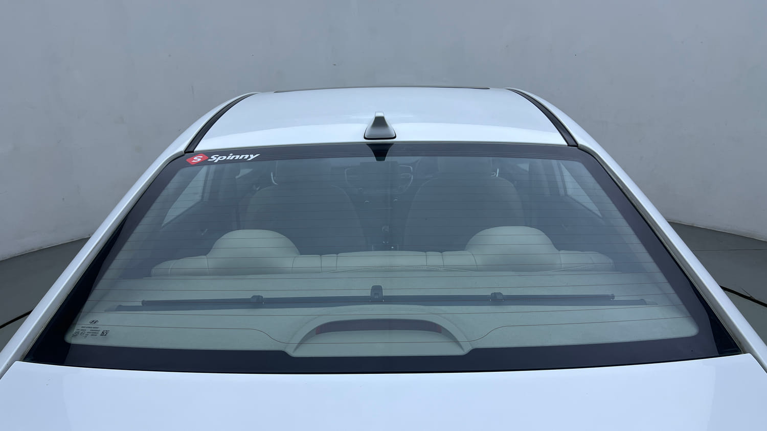 Used 2022 Hyundai Verna SX 1.5 MPi Petrol Manual exterior BACK WINDSHIELD VIEW