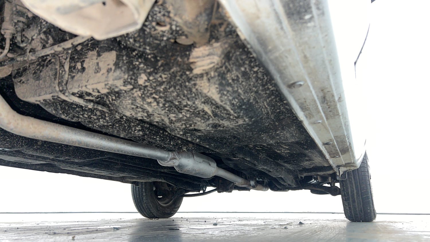 Used 2014 Maruti Suzuki Alto 800 Lxi CNG Cng Manual extra REAR RIGHT UNDERBODY VIEW
