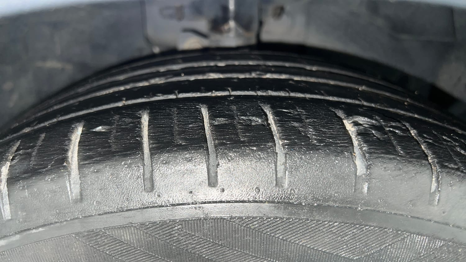 Used 2021 Ford Figo Aspire Titanium Plus 1.2 Ti-VCT Petrol Manual tyres RIGHT FRONT TYRE TREAD VIEW