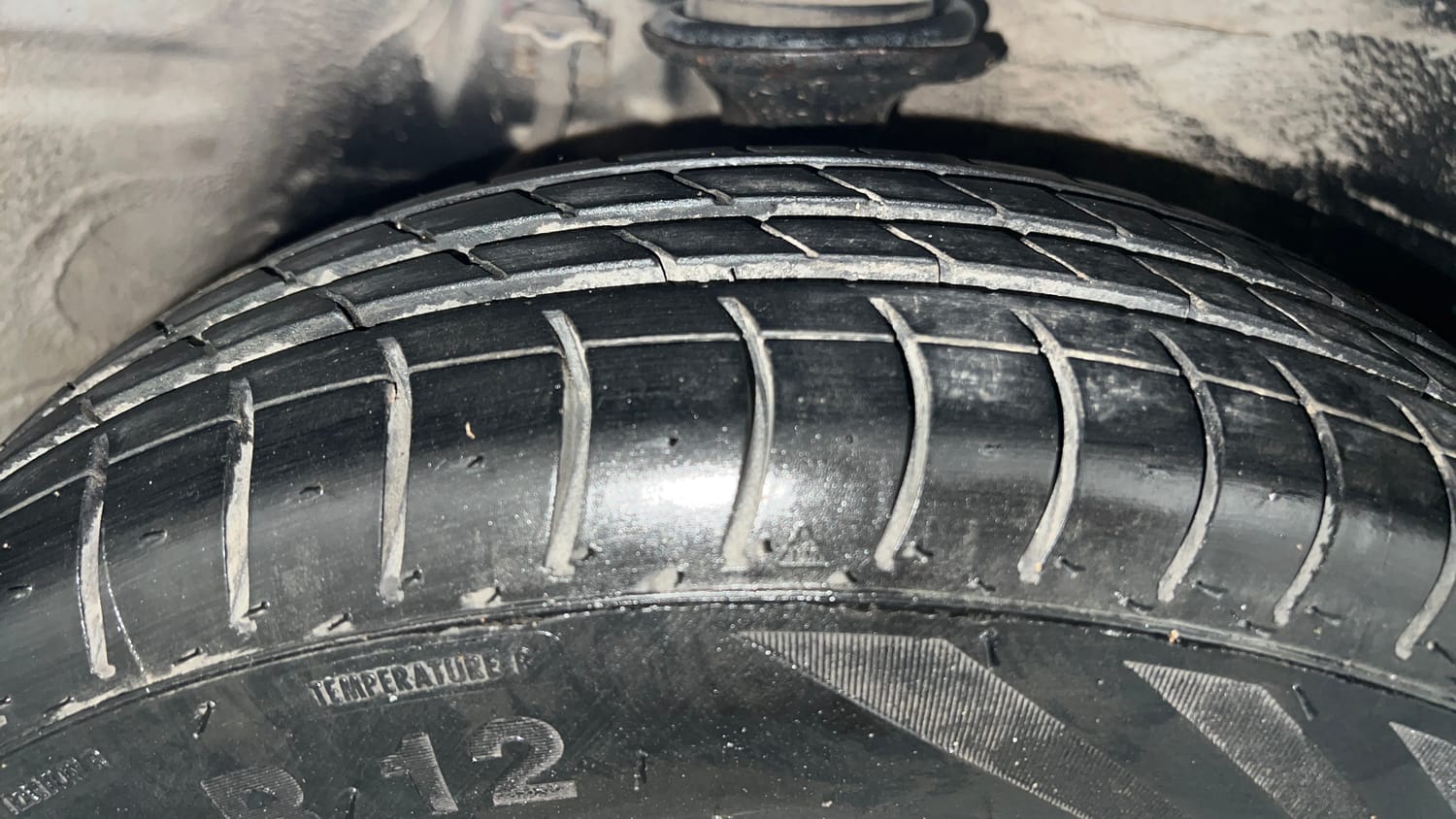 Used 2014 Maruti Suzuki Alto 800 Lxi CNG Cng Manual tyres RIGHT FRONT TYRE TREAD VIEW