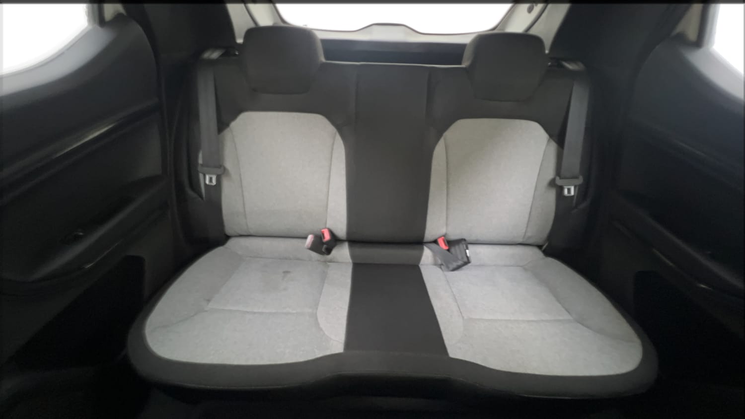 Used 2025 Renault Kiger RXE Petrol Manual interior REAR SEAT CONDITION VIEW