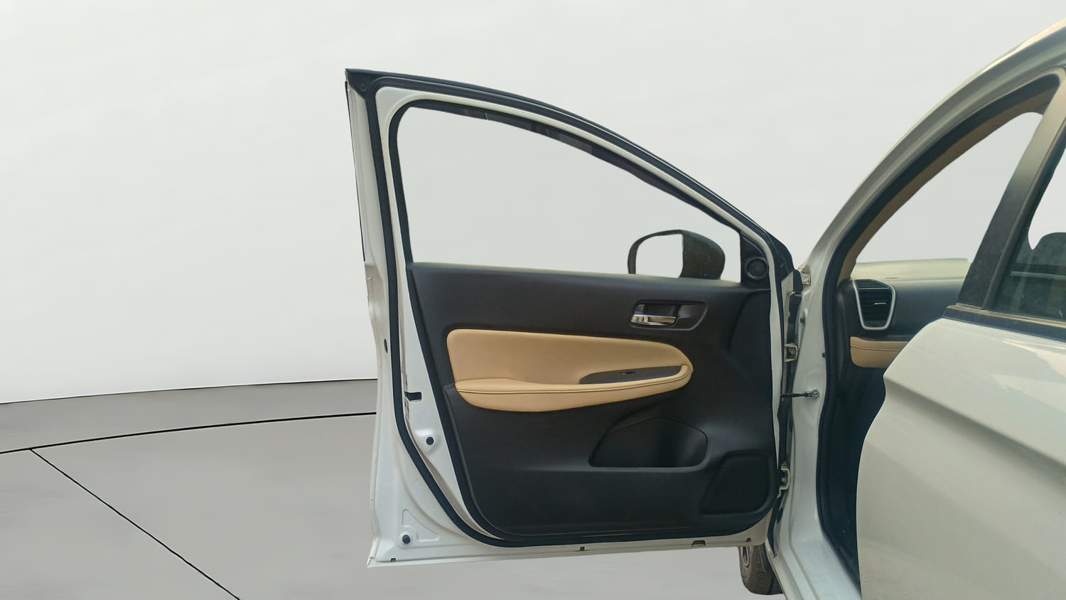 Used 2023 Honda City ZX Petrol Petrol Manual interior LEFT FRONT DOOR OPEN VIEW
