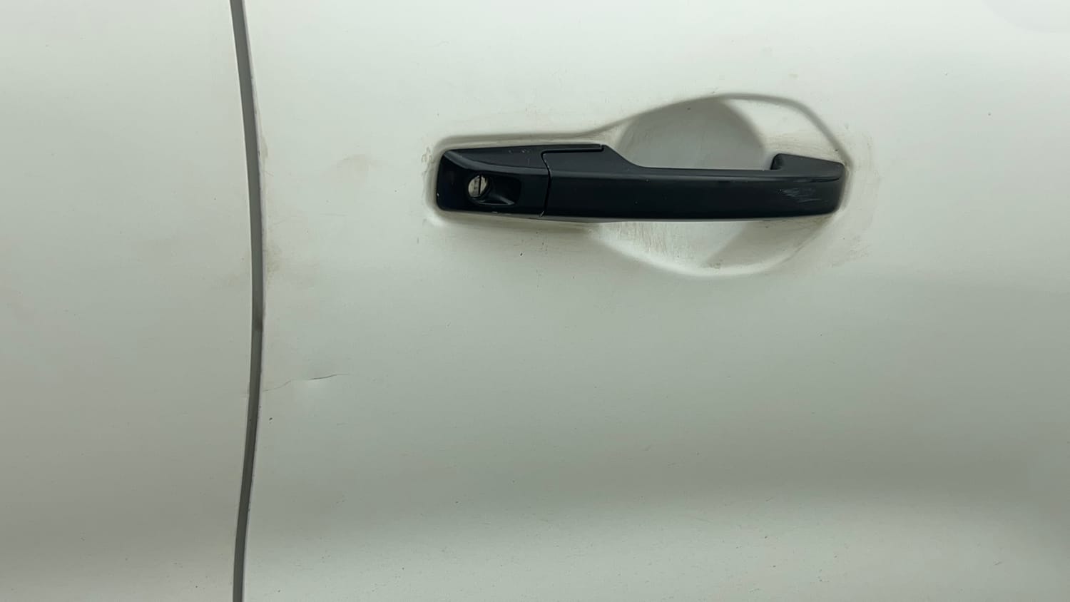 Used 2025 Renault Kiger RXE Petrol Manual dents MINOR SCRATCH