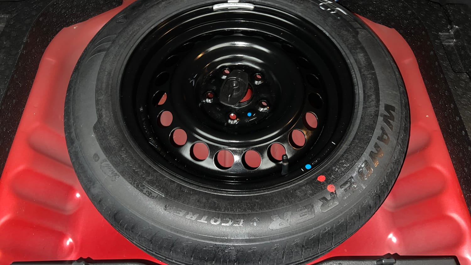 Used 2025 Maruti Suzuki Brezza Zxi Plus AT Dual Tone Petrol Automatic tyres SPARE TYRE VIEW