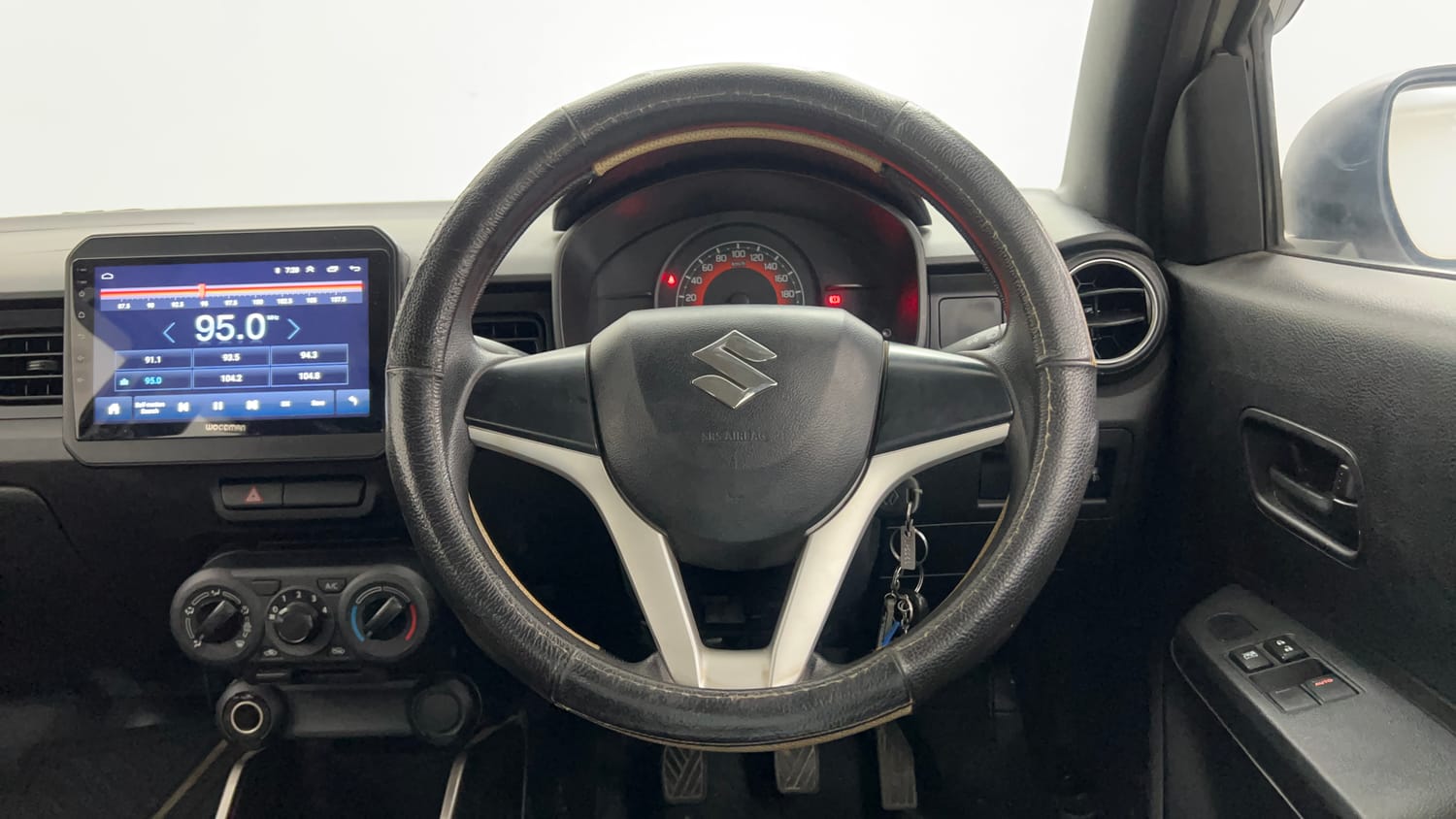 Used 2019 Maruti Suzuki Ignis Sigma 1.2 MT Petrol Manual interior STEERING VIEW