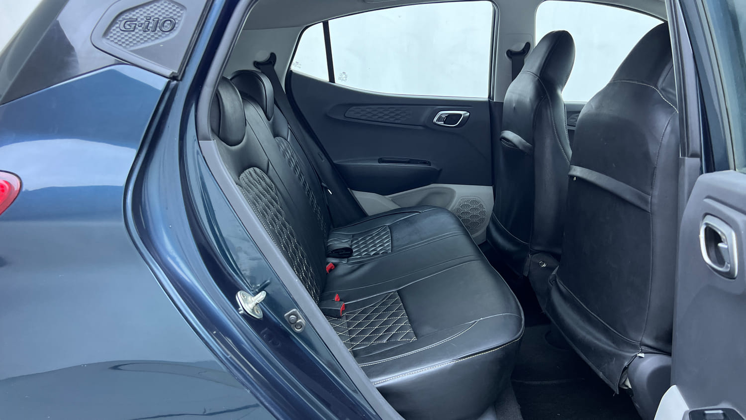 Used 2022 Hyundai Grand i10 Nios Sportz 1.2 Kappa VTVT CNG Cng Manual interior RIGHT SIDE REAR DOOR CABIN VIEW