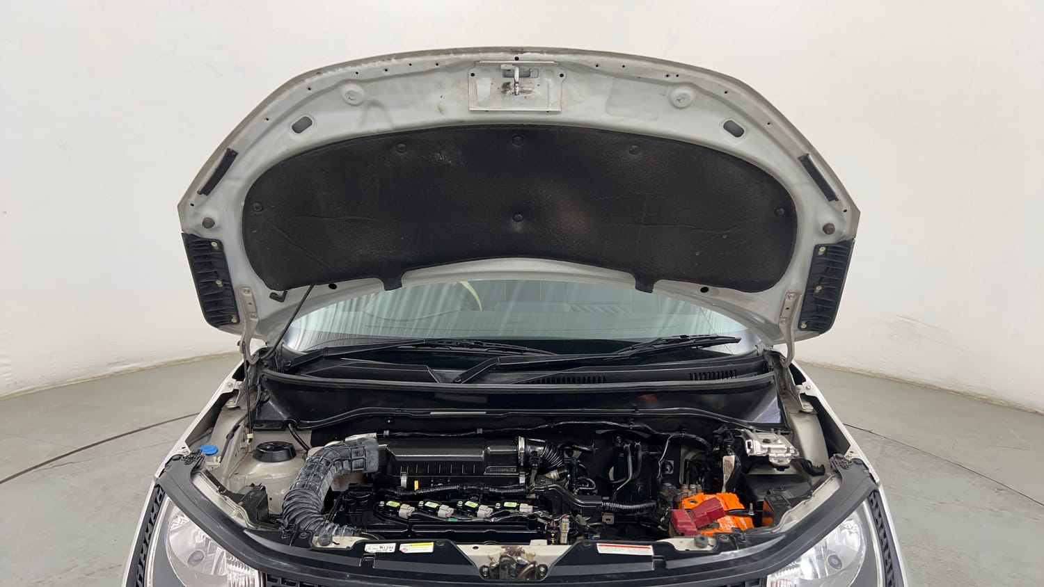 Used 2019 Maruti Suzuki Ignis Sigma 1.2 MT Petrol Manual engine ENGINE & BONNET OPEN FRONT VIEW