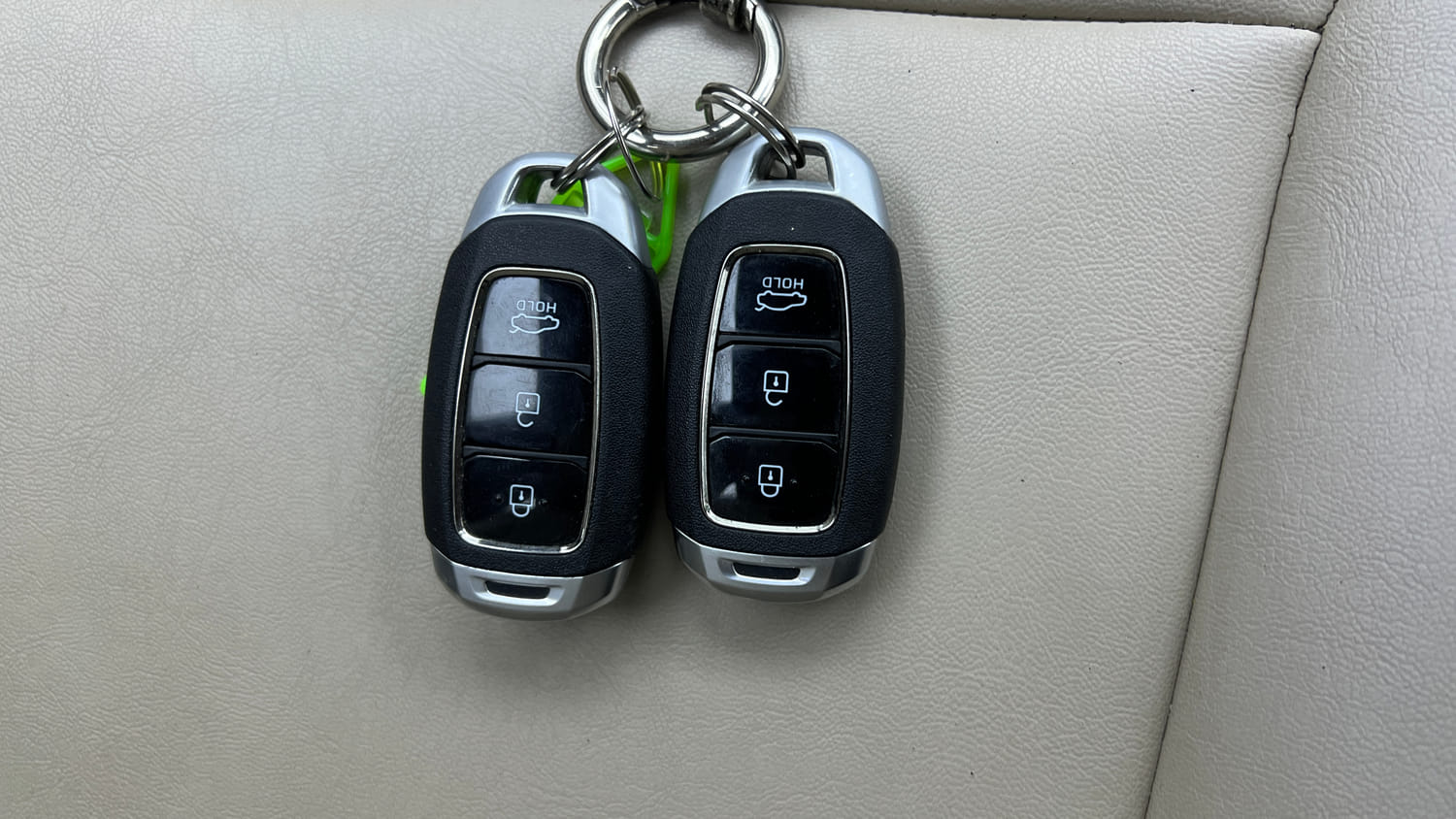 Used 2022 Hyundai Verna SX 1.5 MPi Petrol Manual extra CAR KEY VIEW