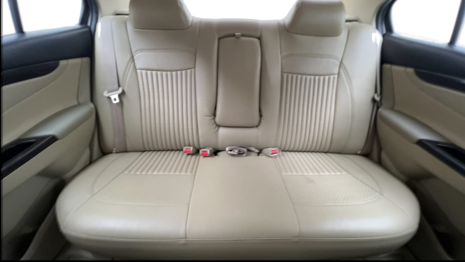 Used 2018 Maruti Suzuki Ciaz Sigma 1.4 MT Petrol Manual interior REAR SEAT CONDITION VIEW
