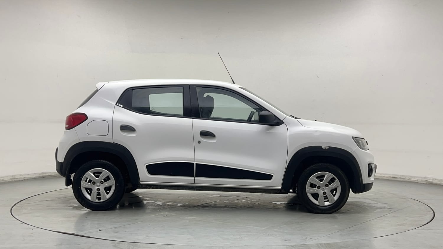 Used 2019 Renault Kwid RXL Petrol Manual exterior RIGHT SIDE VIEW