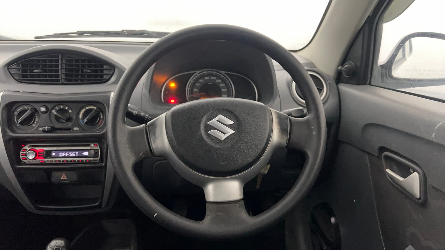 Used 2014 Maruti Suzuki Alto 800 Lxi CNG Cng Manual interior STEERING VIEW